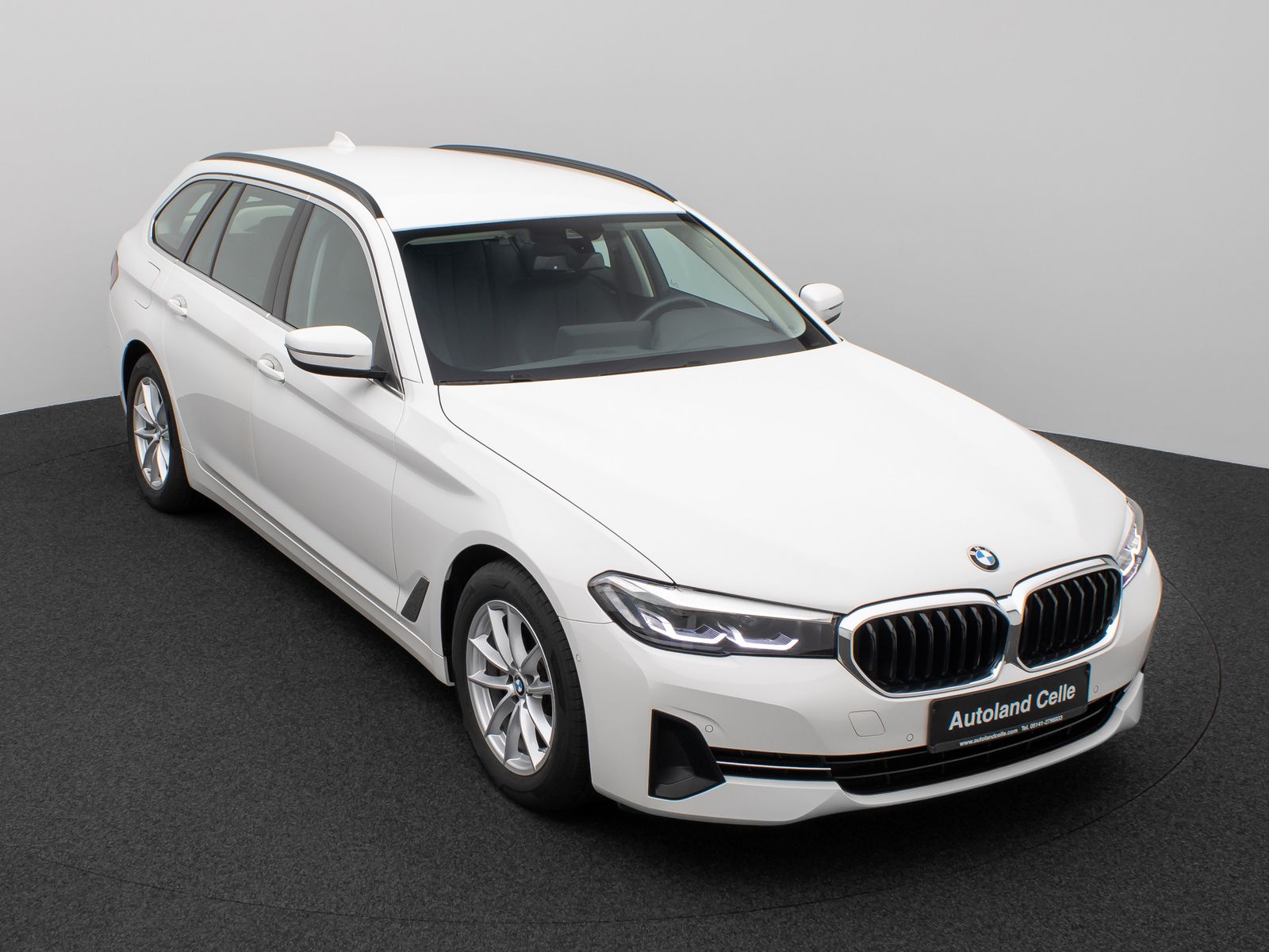 Fahrzeugabbildung BMW 520d Kamera DAB Leder 4xKlima AHK Alarm Sport