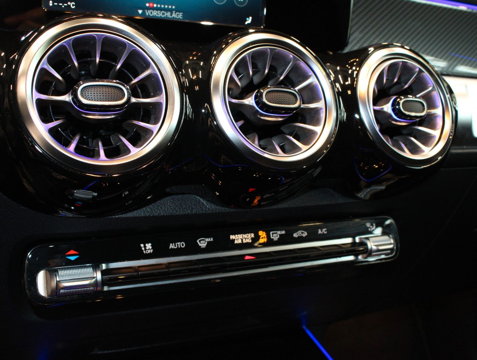 Fahrzeugabbildung Mercedes-Benz GLB 220 d 4Matic AMG Line 1.Hand*MWST*AHK