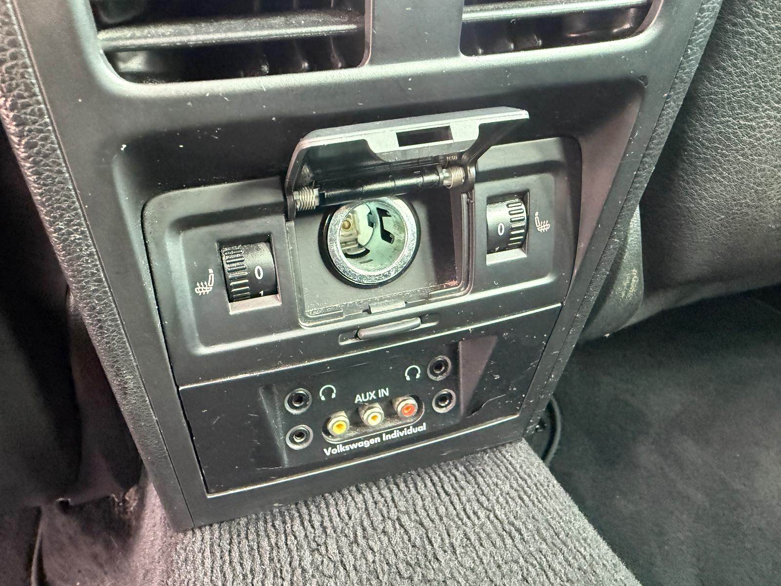 Volkswagen Passat 2009 — photo 10