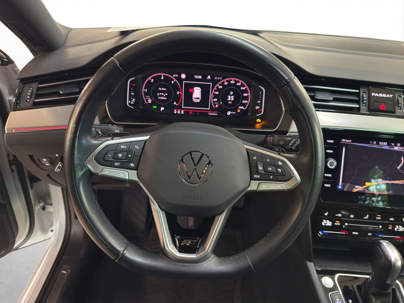 Volkswagen Passat Variant - Bild 8