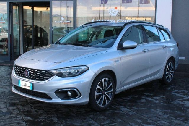 Fiat Tipo 1.6 mjt Lounge s&s 120cv dct Con NAVIG