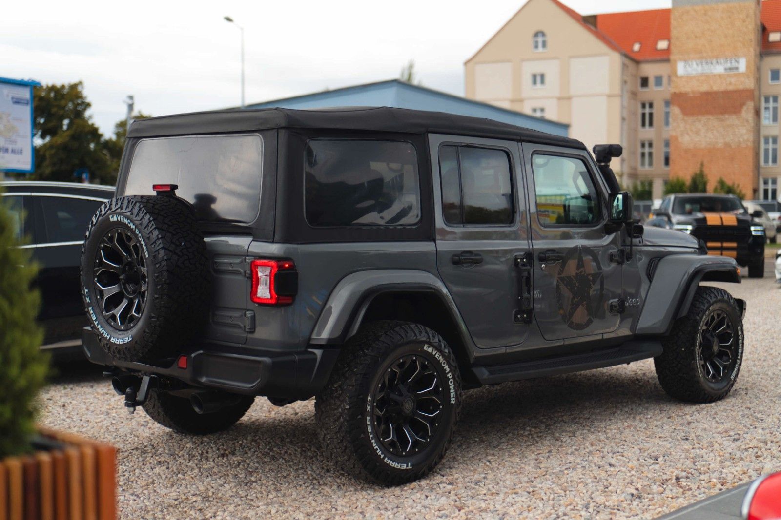 Fahrzeugabbildung Jeep Wrangler 3.6 V6 UNLIMITED SAHARA OFFROAD 4x4 LED