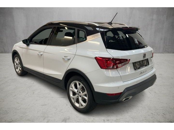 Fahrzeugabbildung SEAT Arona FR TSI DSG *Cam*LED*PDC*Sitzhzg*ACC*APP*