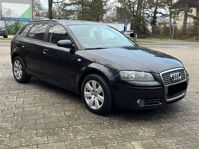 Audi A3 Sportback 1.6 Attraction / 2-Hand / Klima