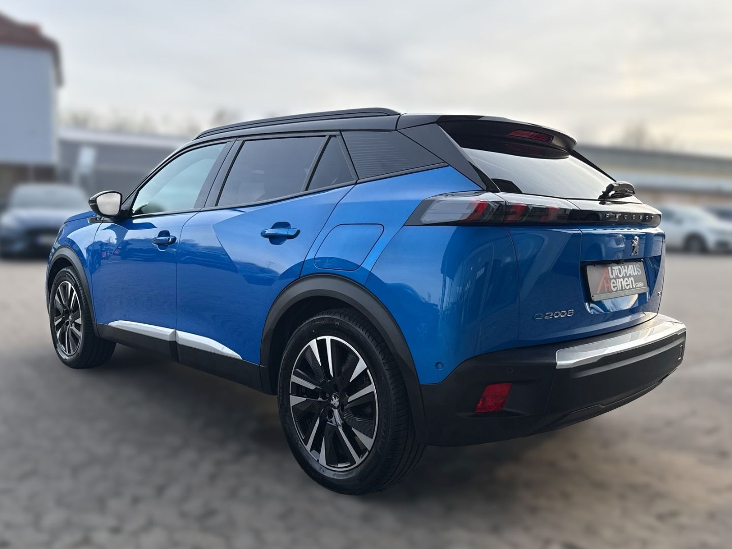 Fahrzeugabbildung Peugeot 2008 e- GT Pack El. Panodach Navi Leder Massages