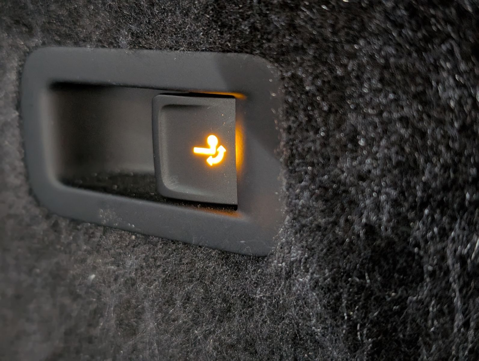 Fahrzeugabbildung Volkswagen Tayron 2.0TDI 4M R-Line 7-Sitz 360° H/K Pano AHK