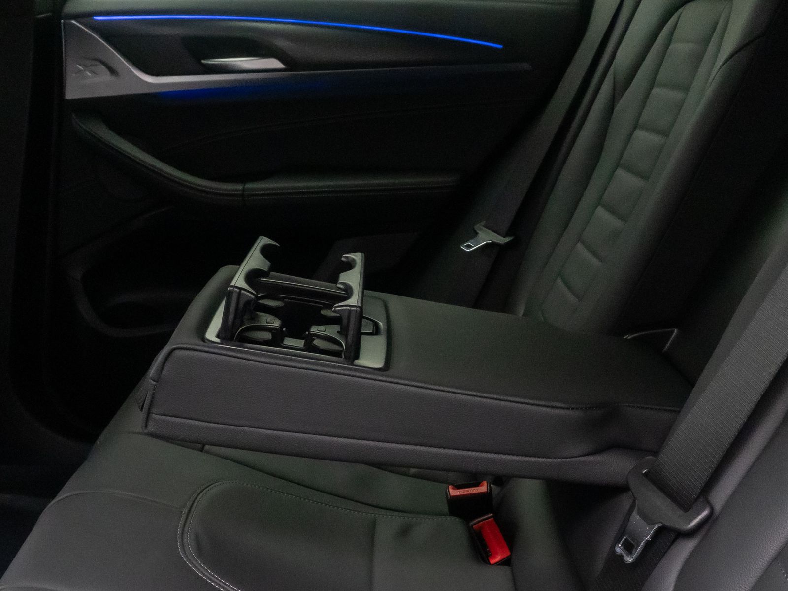 Fahrzeugabbildung BMW X4 M40d Laser 360&deg; ACC Memory Komfort DAB 21Zoll