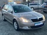 Skoda Octavia 1.8 TSI Ambiente Combi*AUTOMATIK* - Skoda Octavia aus 2011