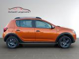 Dacia Sandero II Stepway Celebration*AC*8-Fach*1.Hand* - Dacia Sandero Celebration mit Benzin-Antrieb