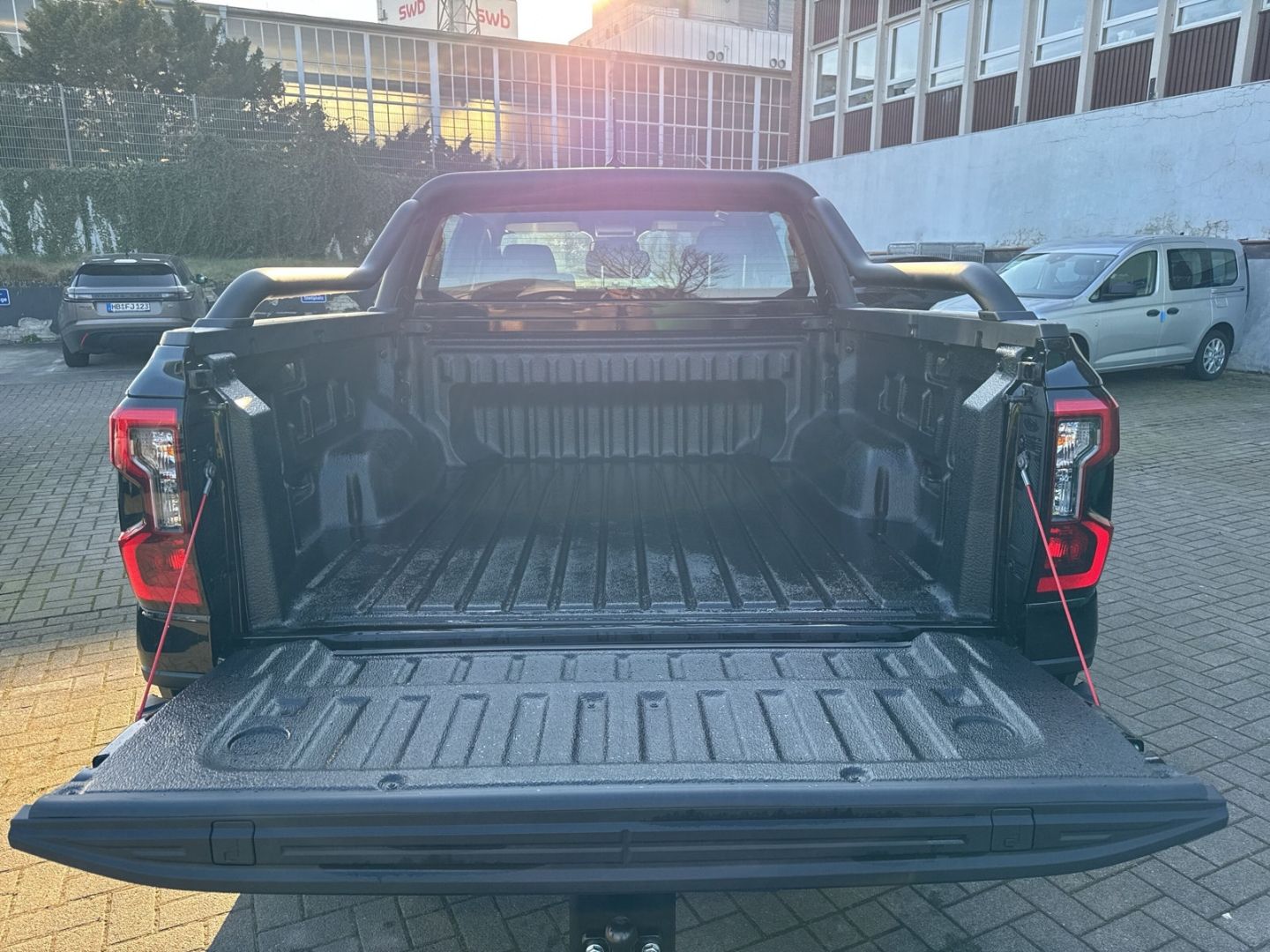 Fahrzeugabbildung Ford Ranger Tremor e-4WD Doppelkabine 2.0 AHK Navi di