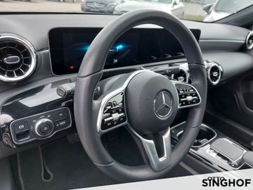 Fahrzeugabbildung Mercedes-Benz A 200 Progressive +Pano+LED+Navi+Totw.+Park Ass+