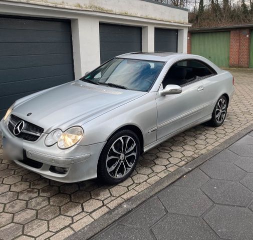 Mercedes-Benz Mercedes CLK220 CDI