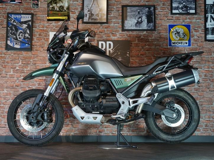 Moto Guzzi V85 TT CENTENARIO E5 1.Hand, scheckheft