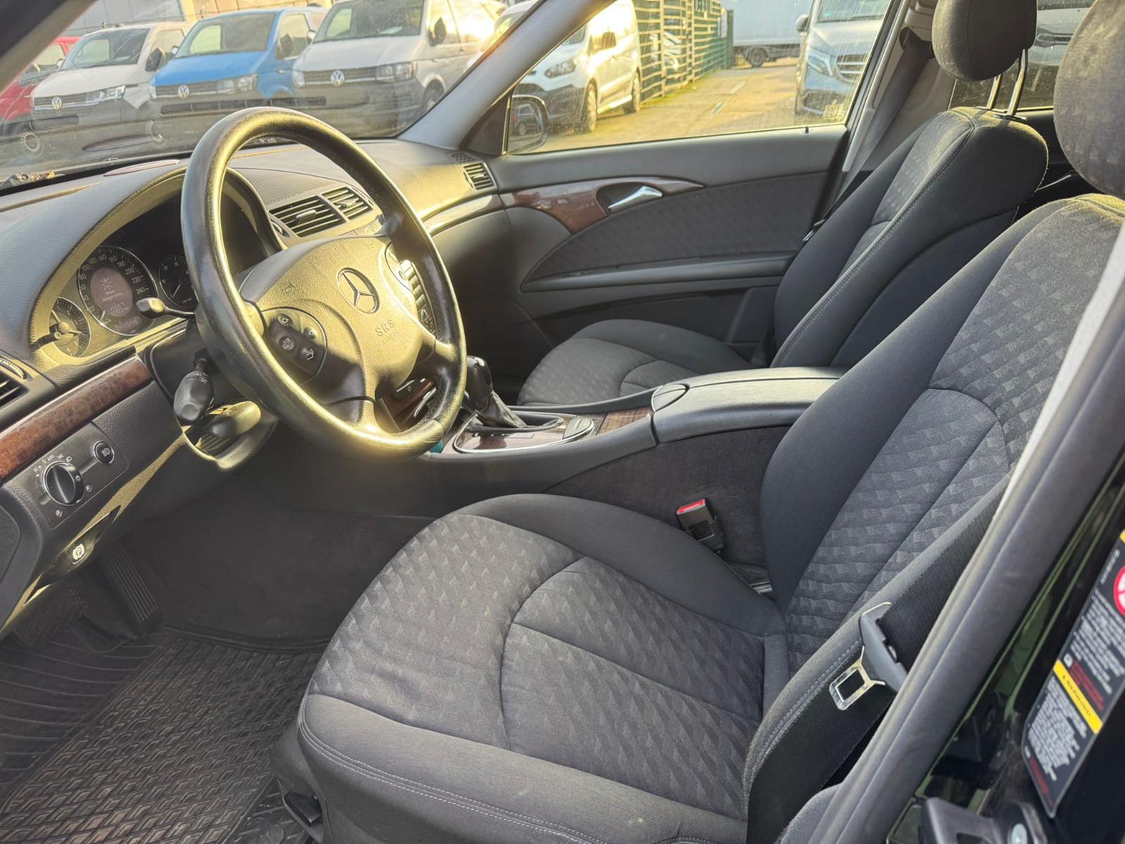 Mercedes-Benz E 220 E T-Modell E 220 T CDI Automatik