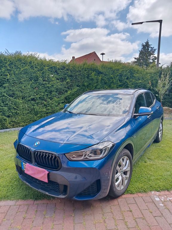 Image of BMW X2