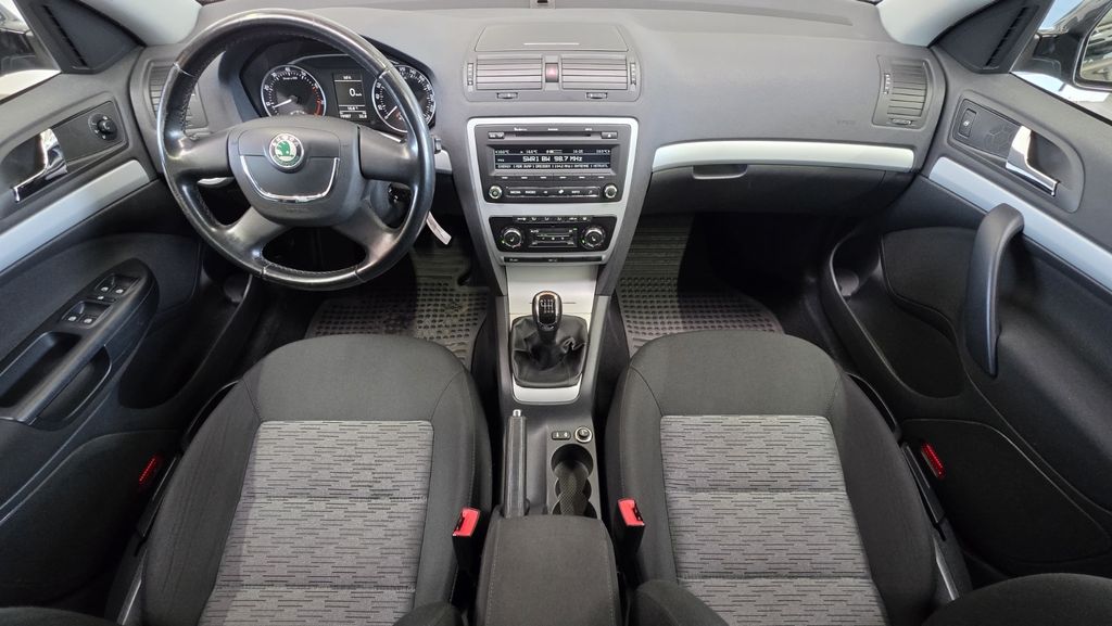 1.4 TSI AHK PDC SHZ Tempomat Garantie