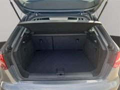 AUDI A3 Sportback design 30 TFSi Navi Soundsys. AHK X