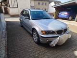 BMW 320i touring - - BMW 320 aus 2002: Kombi