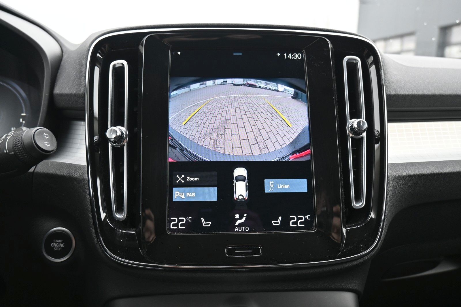 Fahrzeugabbildung Volvo XC40 T4 RC Inscription Expression*RFK*FSHZG*ACC