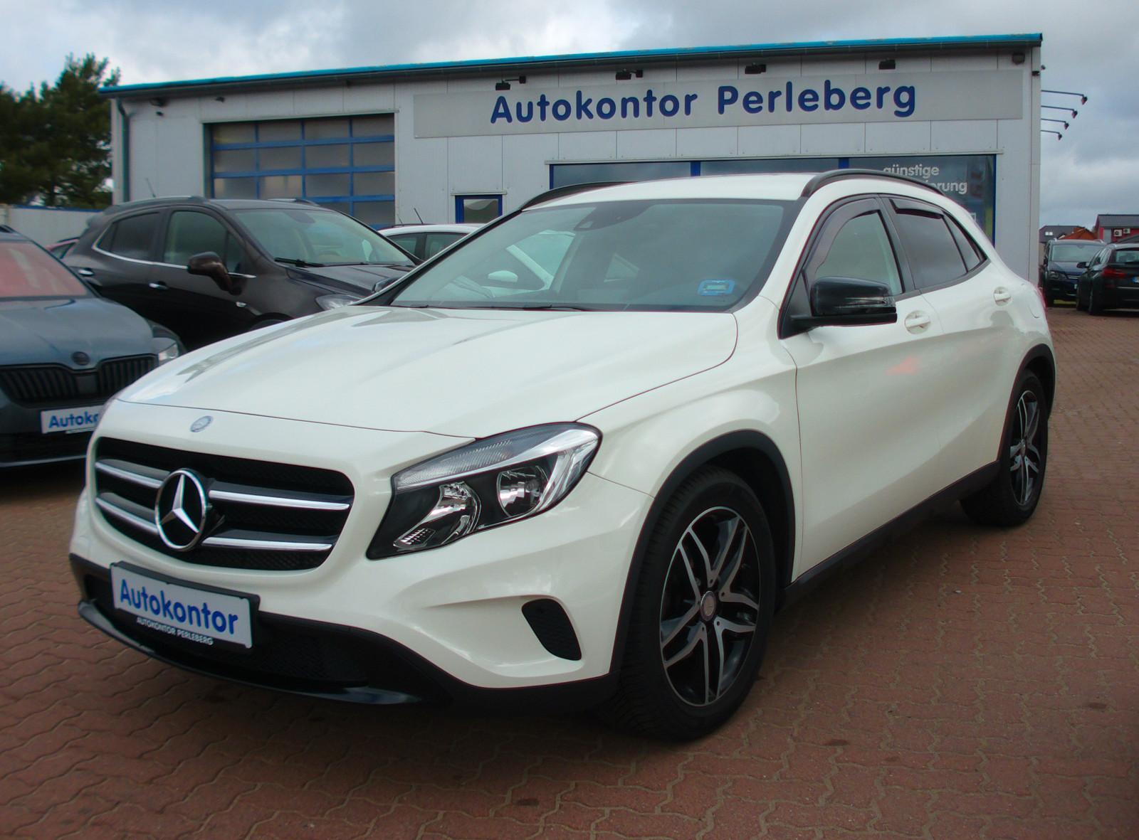 Mercedes-Benz GLA 200.Urban.Teilleder.Navi.SHZ.Night Paket