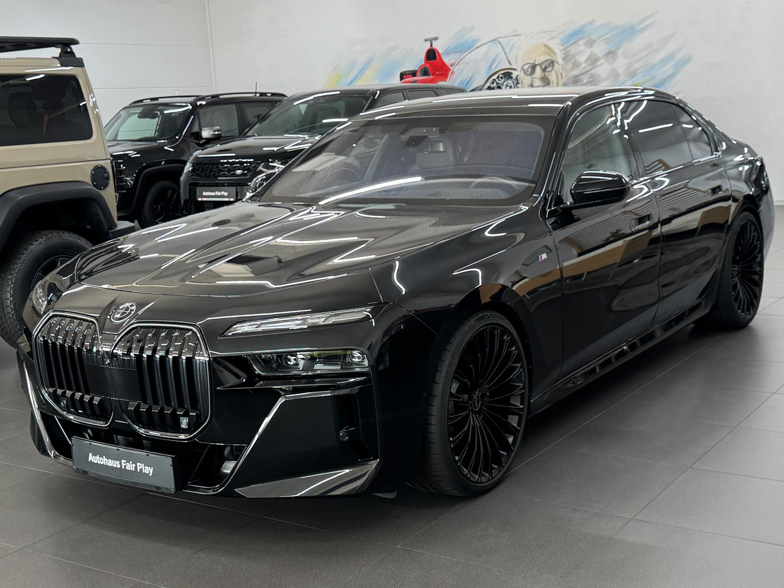 BMW 740 d xDrive M Sport ABSOLUT VOLL!! NEUWERTIG!!
