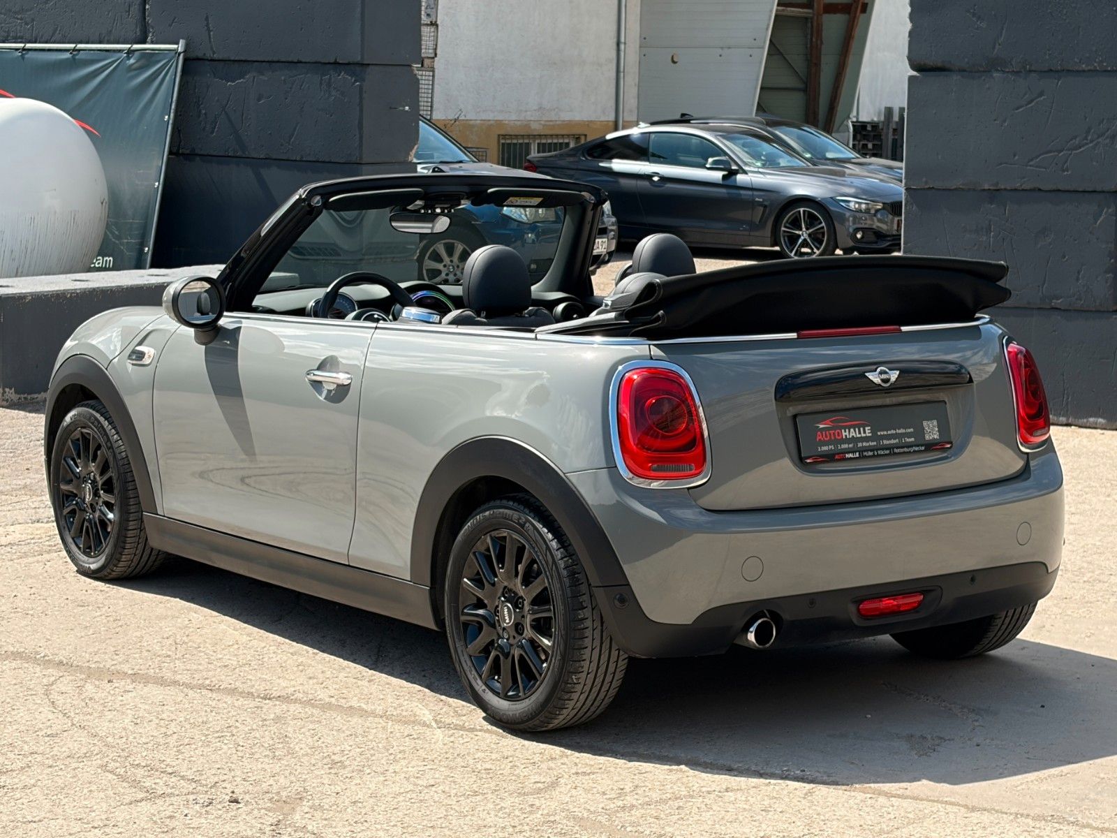 Fahrzeugabbildung MINI Cooper Cabrio Chili Tempomat LED PDC BT SHZ