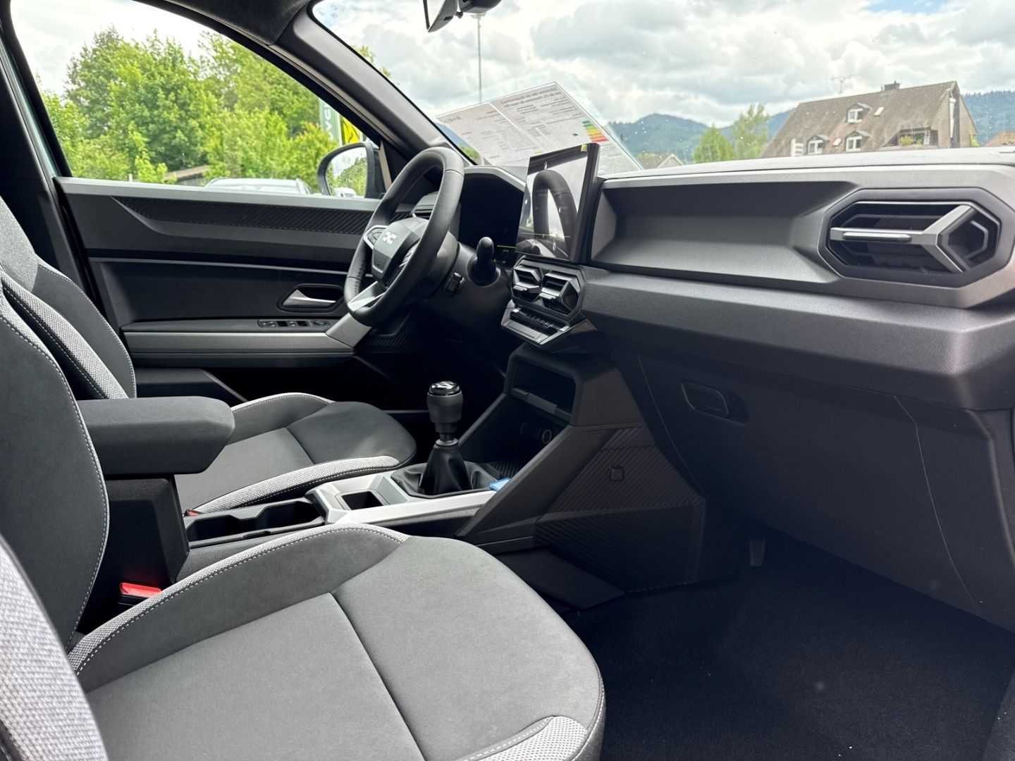 Fahrzeugabbildung Dacia Bigster TCe 140 Journey Navi Digitales Cockpit L
