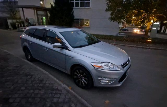 Ford Mondeo Turnier