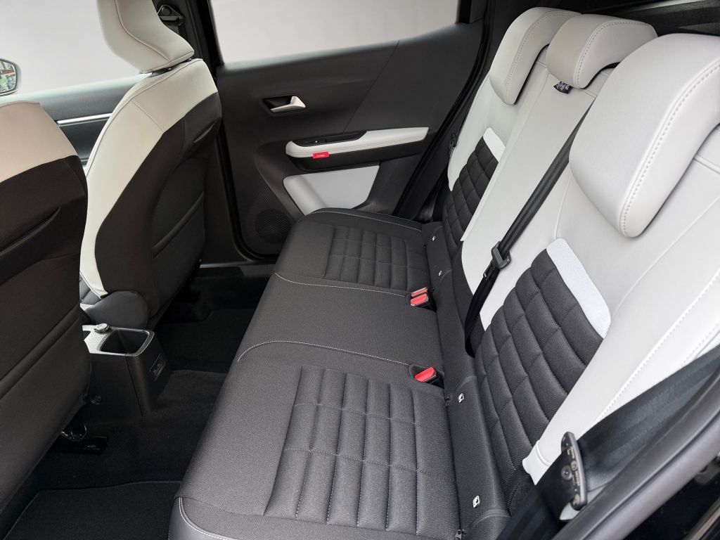 Fahrzeugabbildung Citroën C3 Aircross Turbo 100 PLUS - Winter Paket