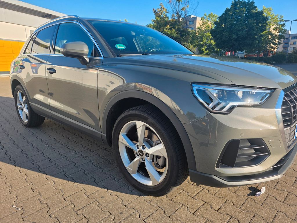 Image of Audi Q3