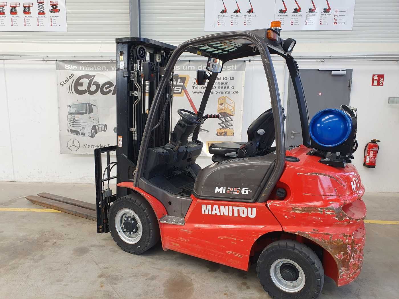 Fahrzeugabbildung Manitou MI 25 G / Triplex: 4.70m / nur 1.976h! / SS