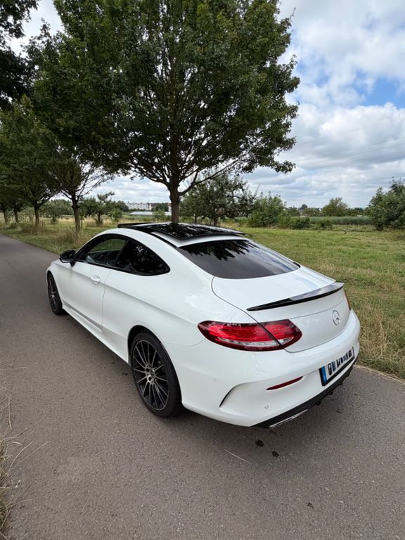 Image of Mercedes-Benz C 400