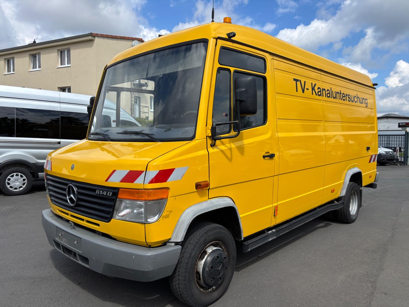 Mercedes-Benz Vario HKA  / 614 D         OM 904 LA