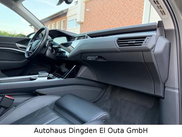 2023 AUDI Q8 — миниатюра 22