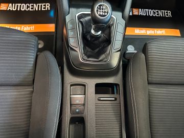 Ford Focus Lim. Titanium *Navi*AHK*LED*