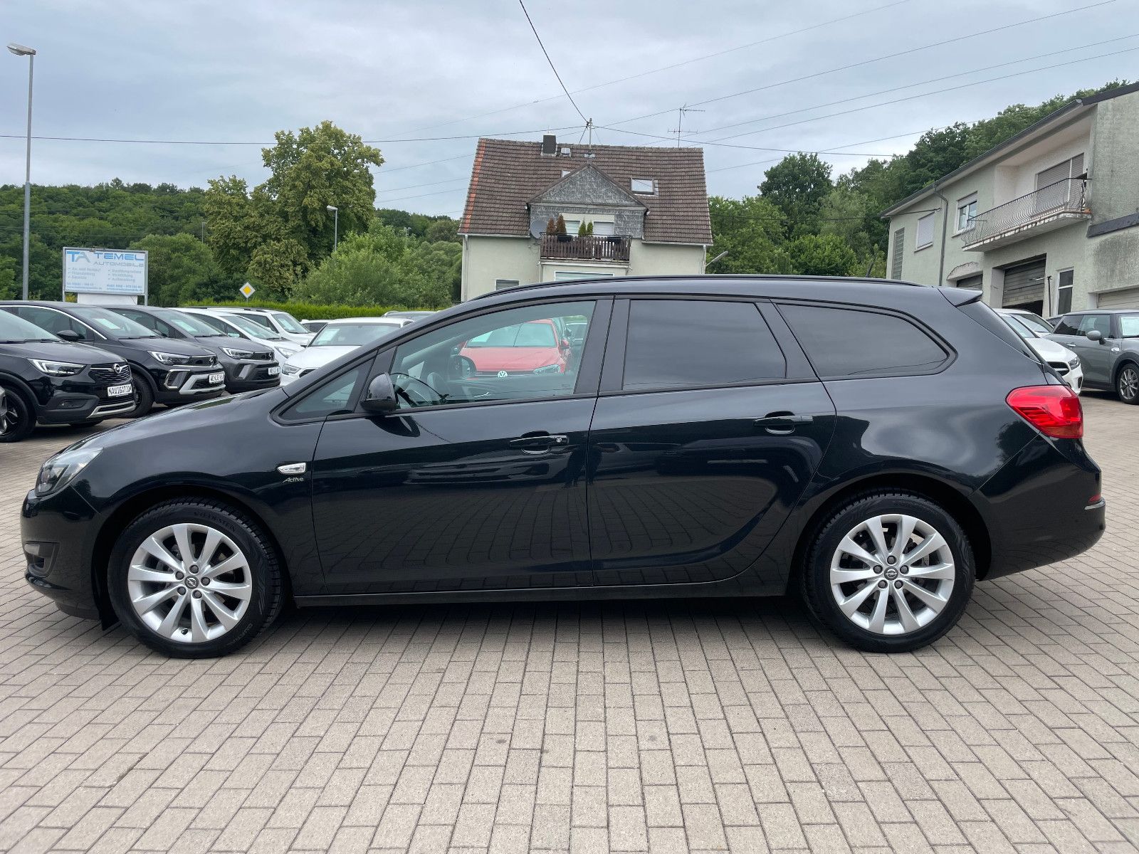 OPEL Astra, 2013, Benzin, 101 PS