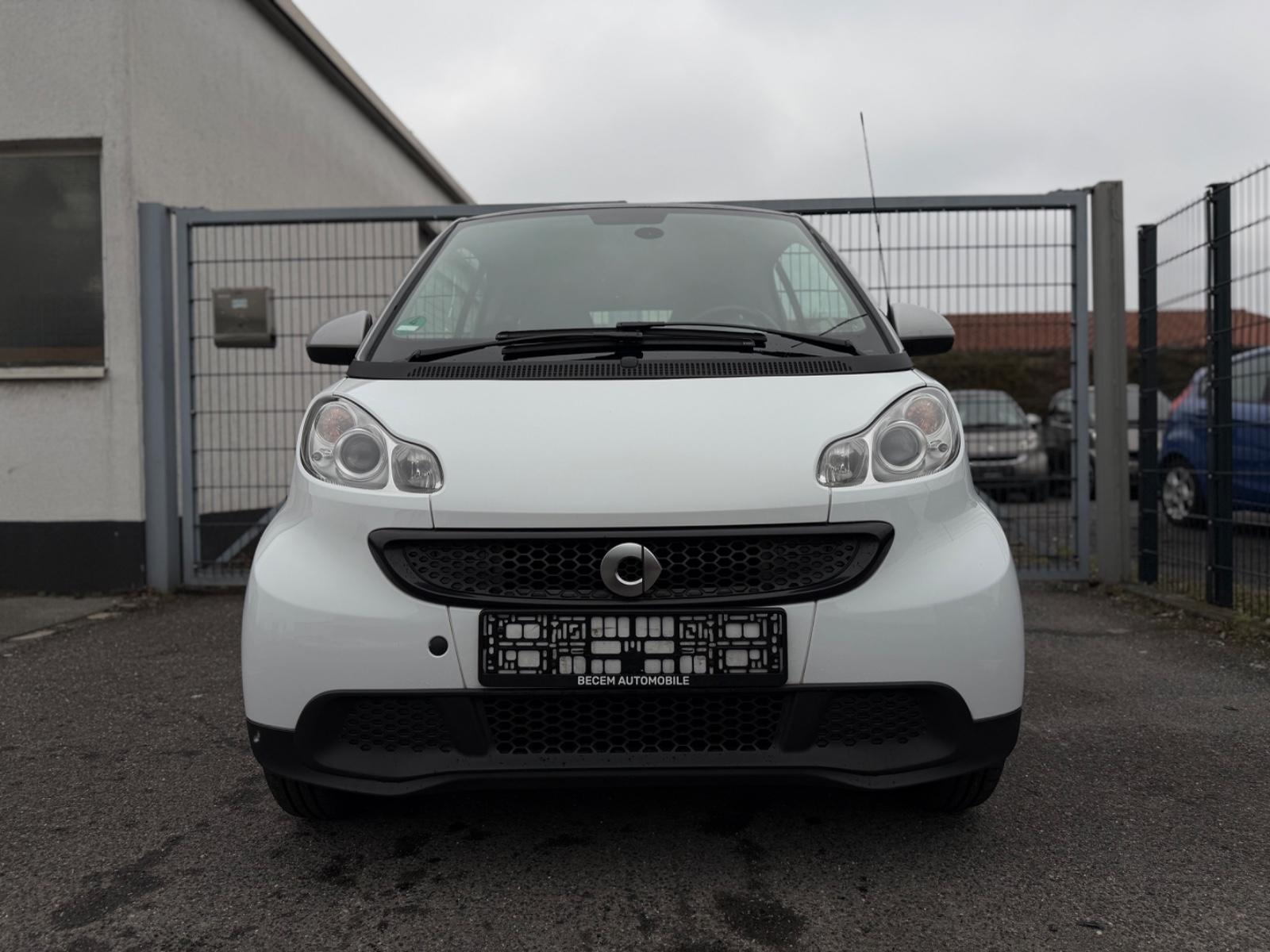 Smart ForTwo Facelift*LEDER *NAVI*KLIMA*SCHECKHEFT