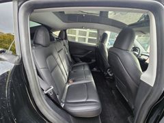 Fahrzeugabbildung Model Y Maximale Reichweite Dual AWD Long Range