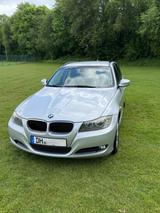 BMW 320d Touring - 8-fach bereift, guter Zustand - BMW 320 aus 2010: Kombi, 320d