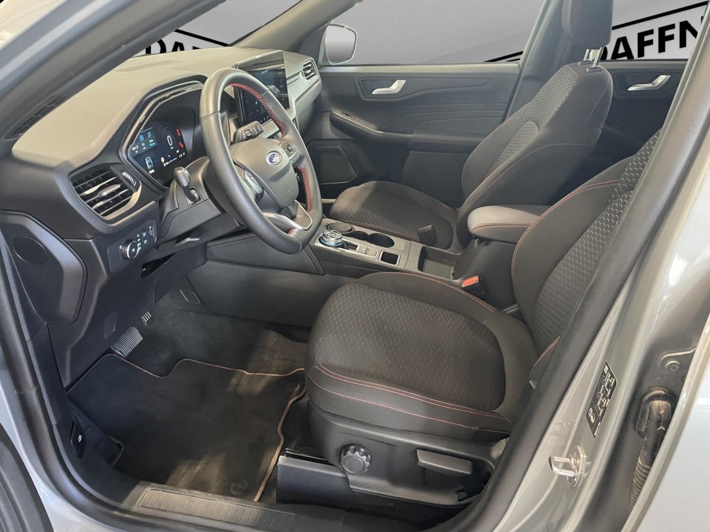 Fahrzeugabbildung Ford Kuga Hybrid ST-Line WINTERPAKET Navi LED Tempoma