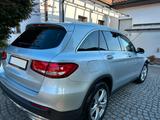 Mercedes-Benz GLC 350 d 4MATIC Scheckheft, Garagenwagen - Mercedes-Benz GLC-Class: Privatanbieter