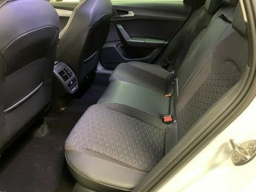Fahrzeugabbildung SEAT Leon ST 1.5 TSI FR+ACC+17"+LANE ASSIST++LED+PDC+