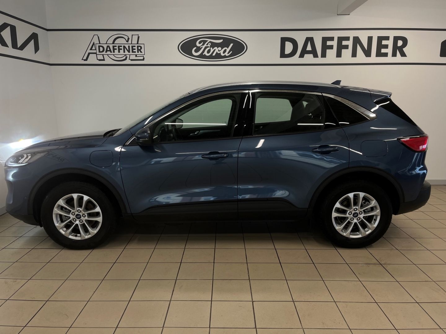 Fahrzeugabbildung Ford Kuga Plug-In Hybrid Titanium, Teilleder, Elktr,