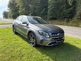 Mercedes-Benz GLA 180 - Urban, Navi, Service neu, Totwinkelas.