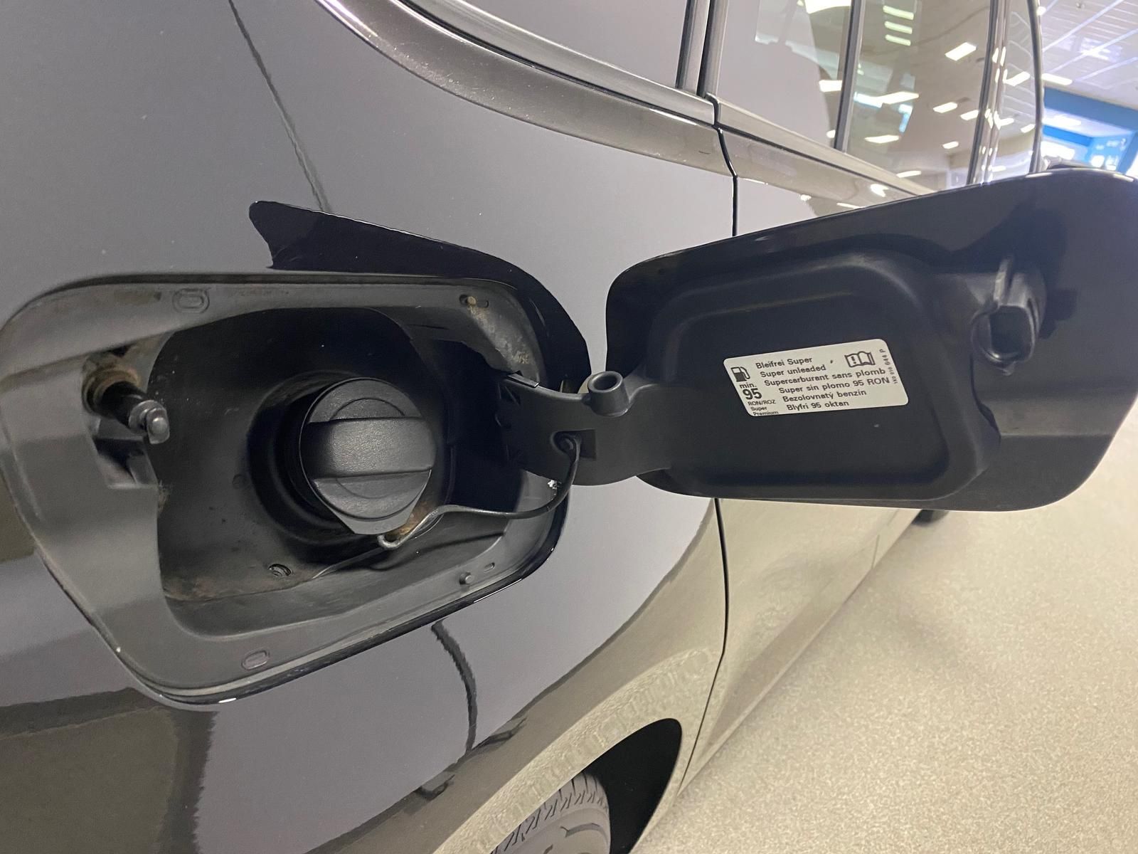 Fahrzeugabbildung Volkswagen Touran 1.4 TSI  Comfortline BMT/Star+ACC+3ZKLIMA