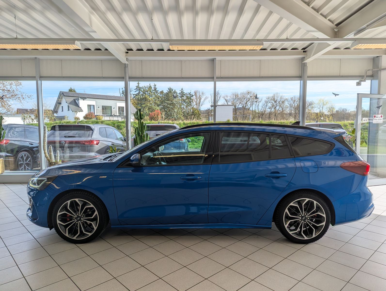 Fahrzeugabbildung Ford Focus 1.0 ST-Line X Styling Matrix B&amp;O Pano 18"