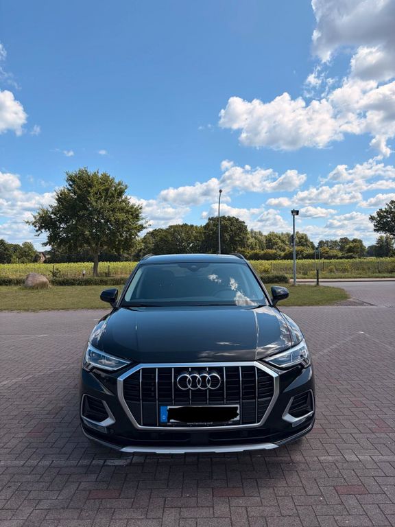 Image of Audi Q3