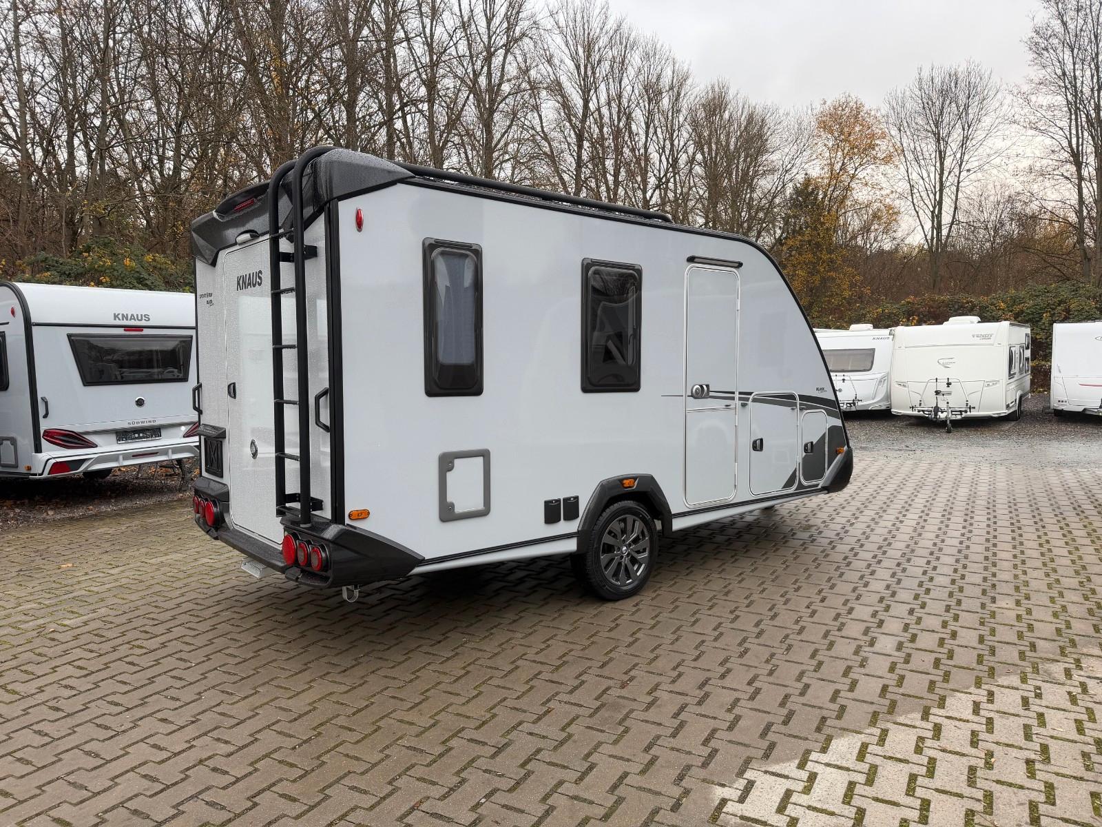 Knaus Sport & Fun Black Selection  *Dusche+Hubbett*