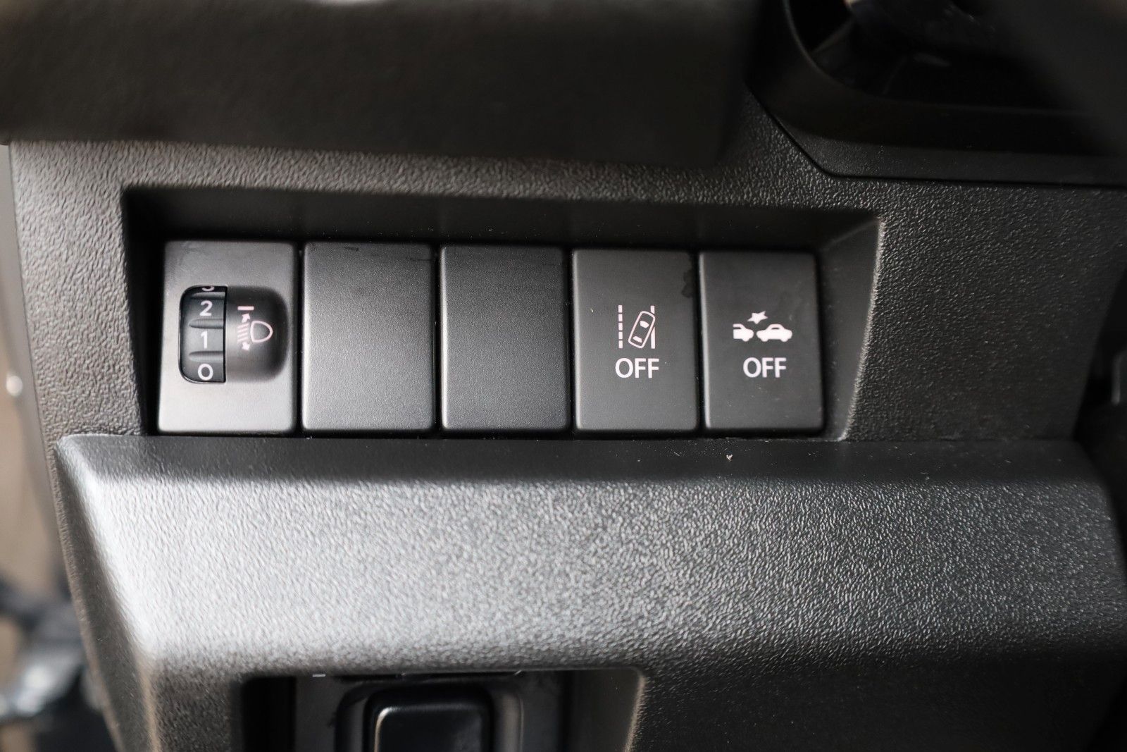 Fahrzeugabbildung Suzuki Comfort AllGrip NFZ,4WD,AHK,GARANTIE