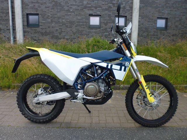 Husqvarna 701 Enduro MY24 *AKTION*Quickshifter*ABS*